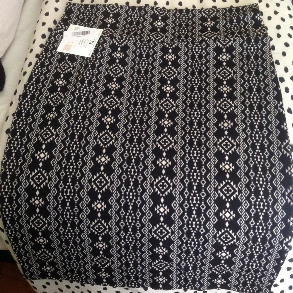 Lularoe Cassie skirt